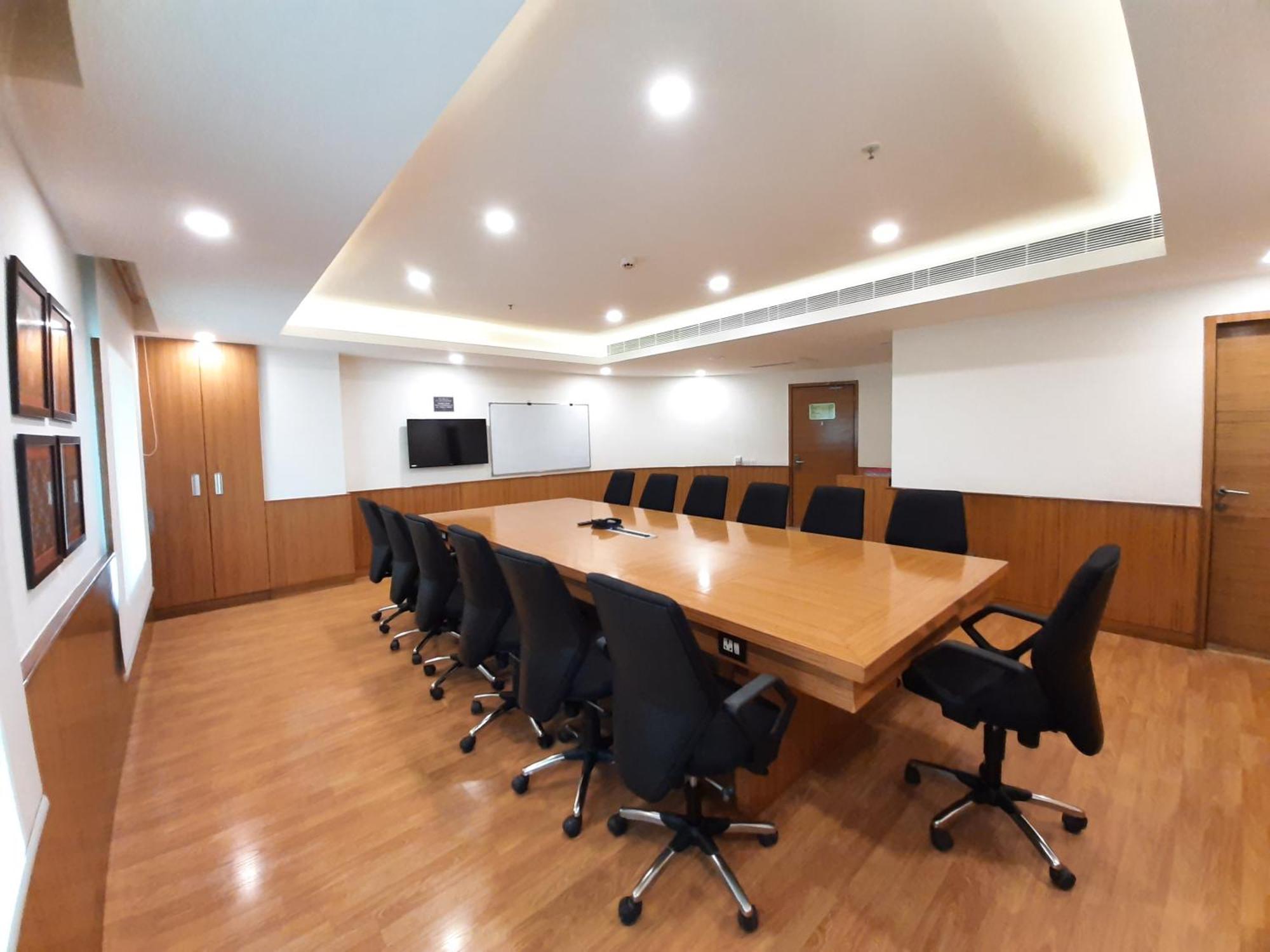 Four Points By Sheraton Вадодара Екстериор снимка